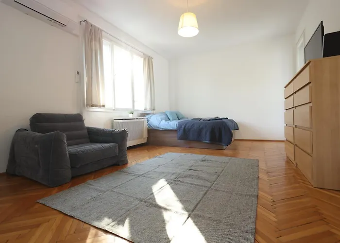 Golden Pear Apartman