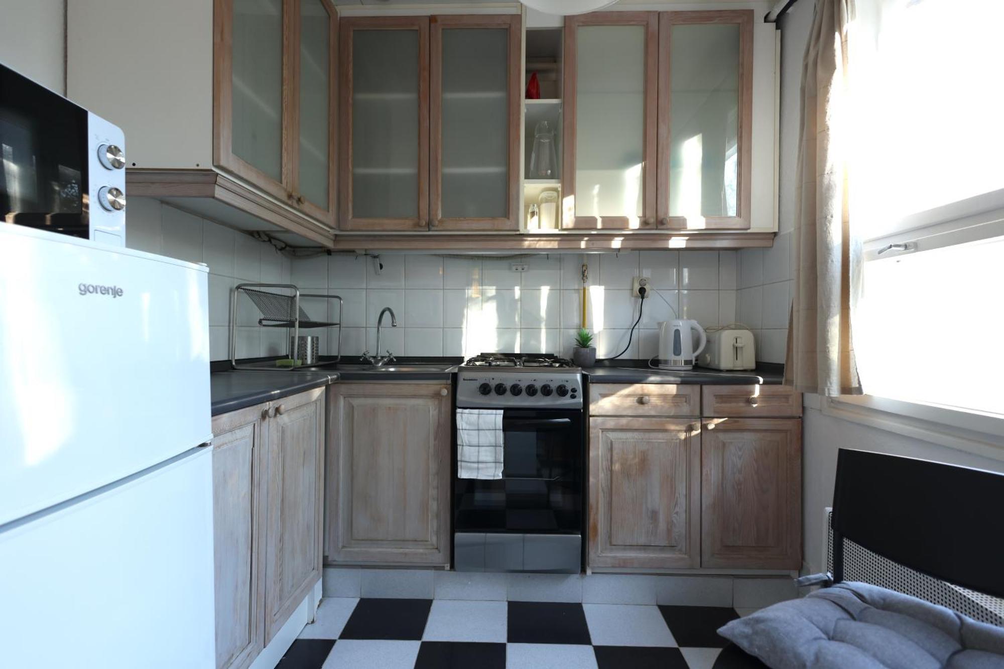 Golden Pear Apartment *
